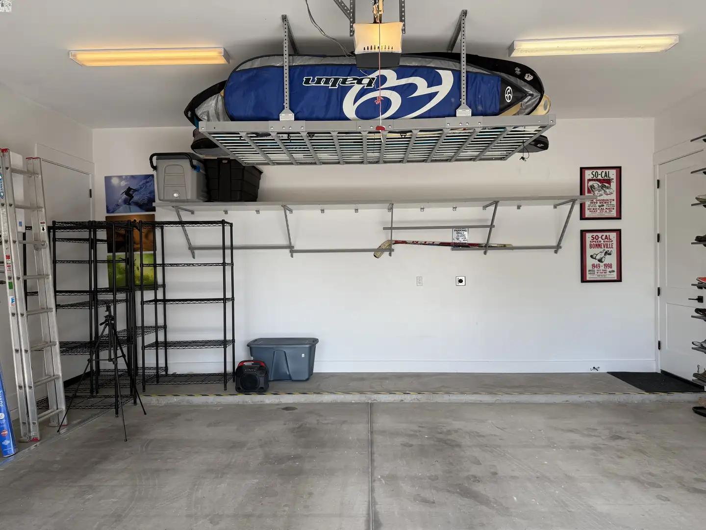 Gold Canyon Hobby Garage: Organized Storage & Smart Lifts