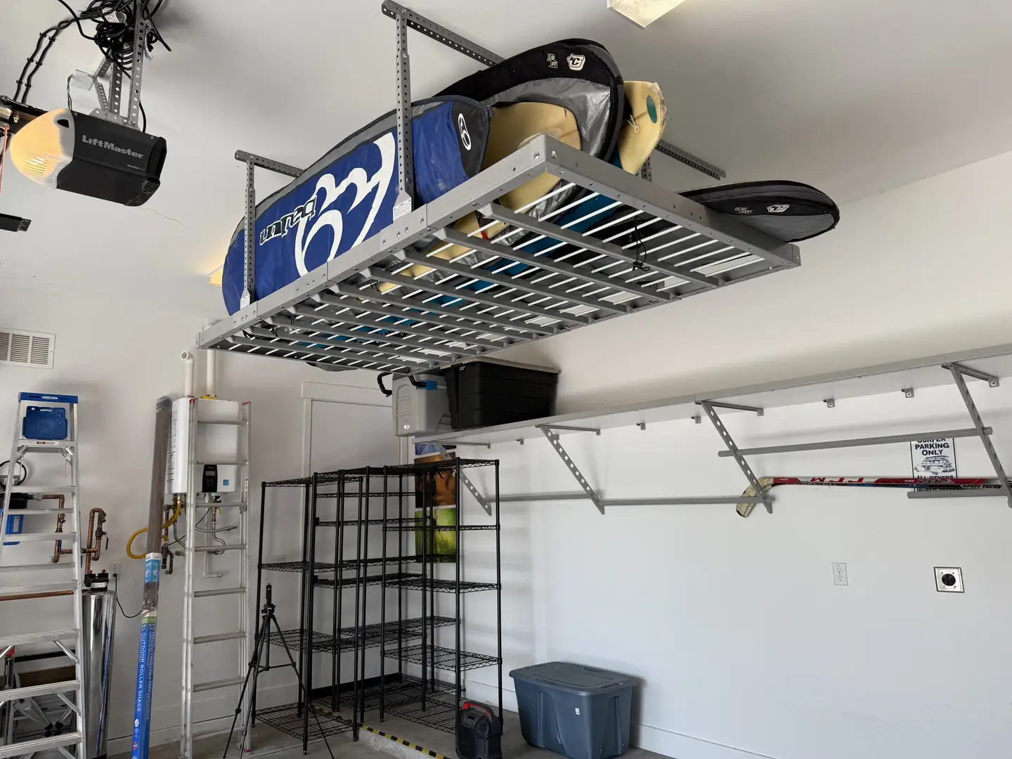 Gold Canyon Hobby Garage: Organized Storage & Smart Lifts