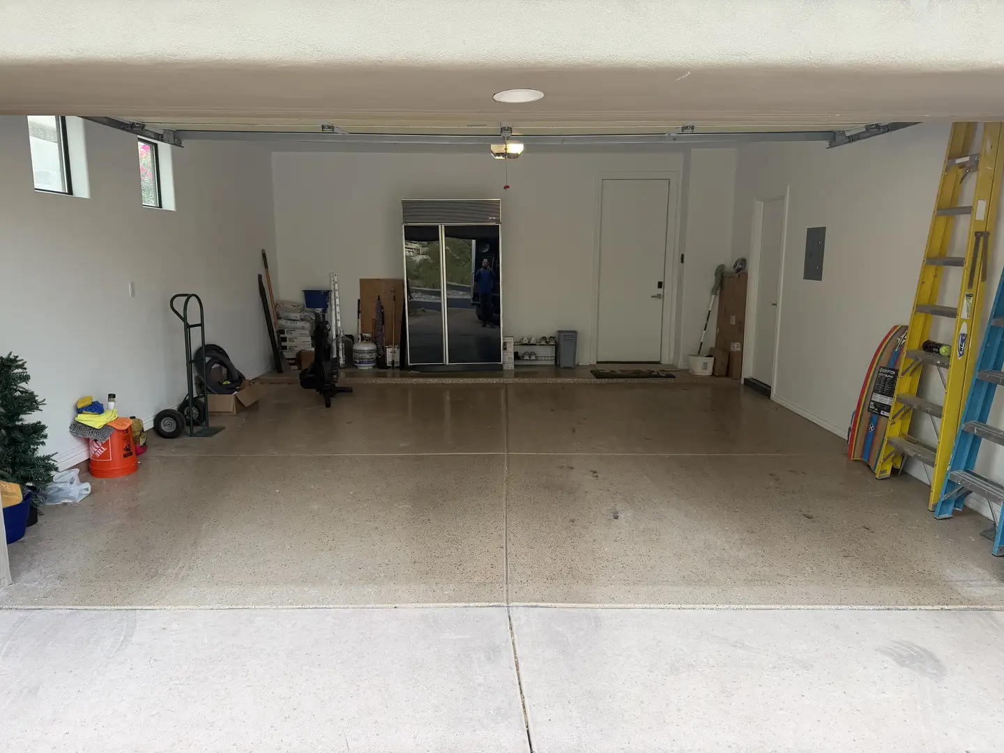 Fountain Hills Garage: Dual Space Organization & Man Cave