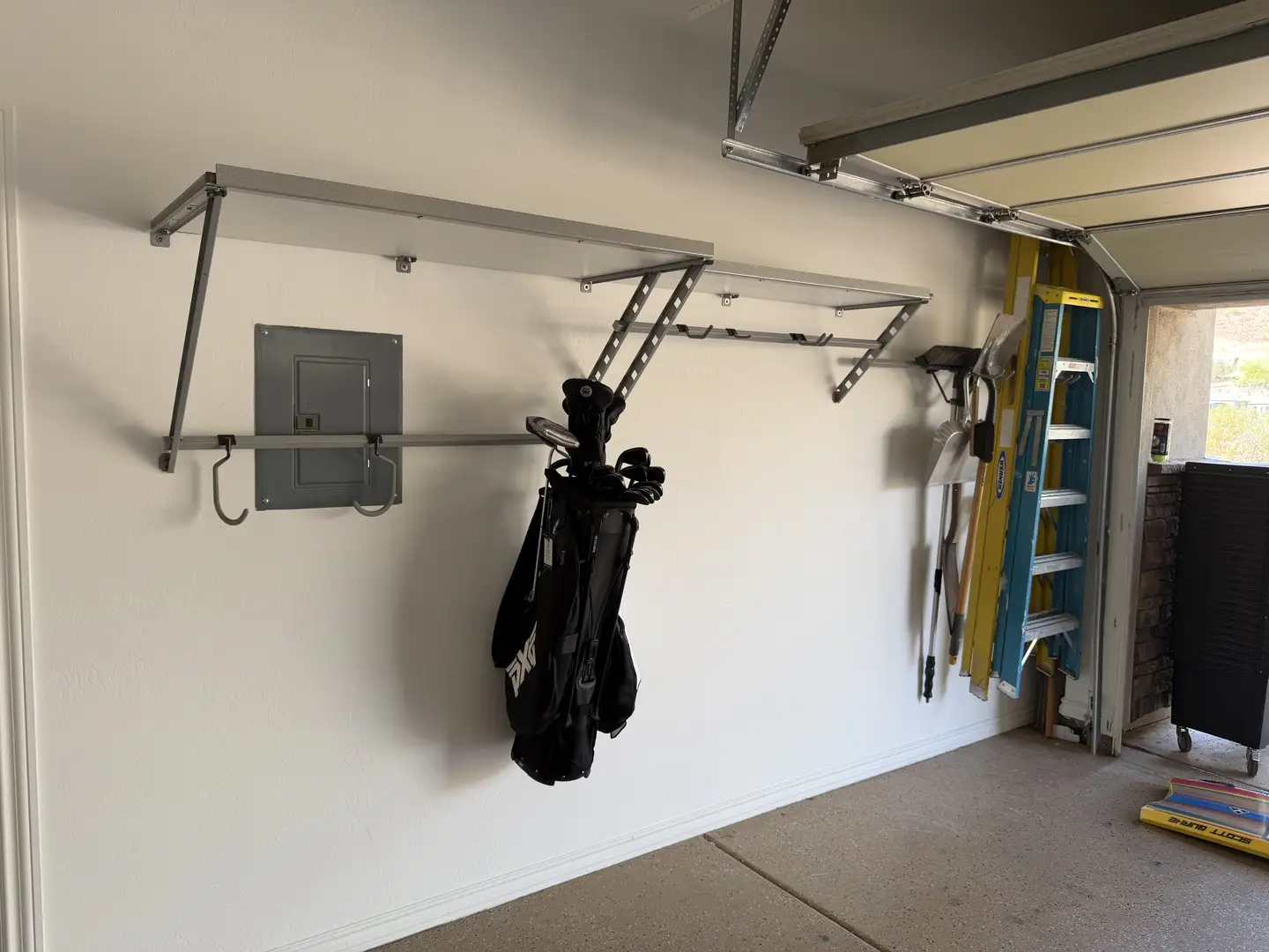 Fountain Hills Garage: Dual Space Organization & Man Cave