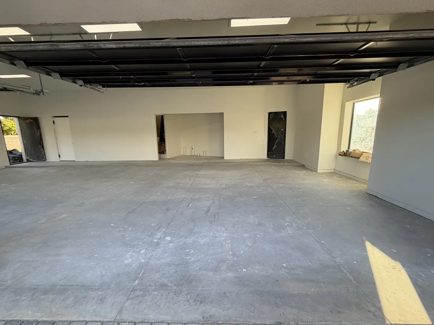 Gilbert Garage Floor Coating: Desert Luna Durability