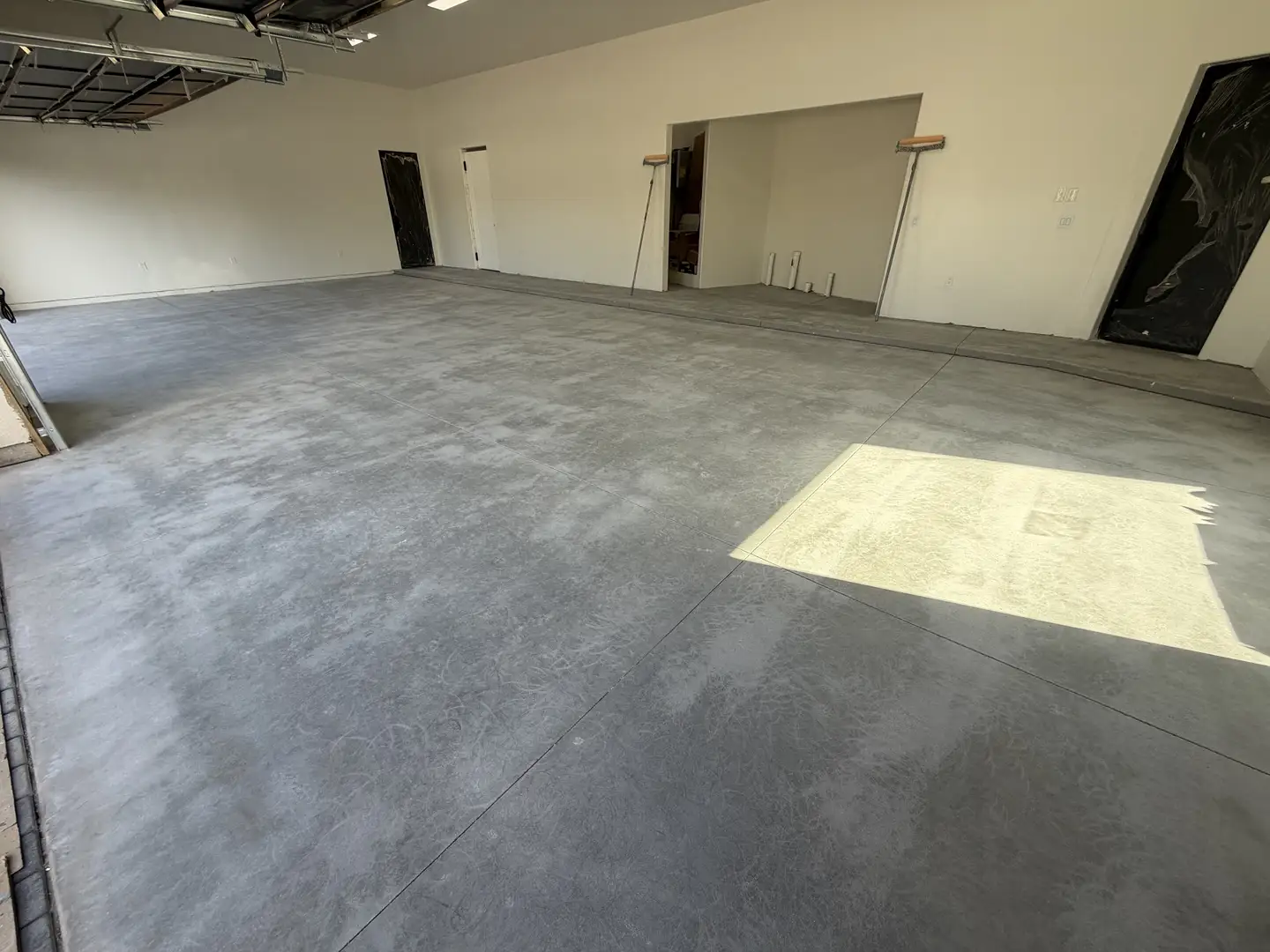 Gilbert Garage Floor Coating: Desert Luna Durability