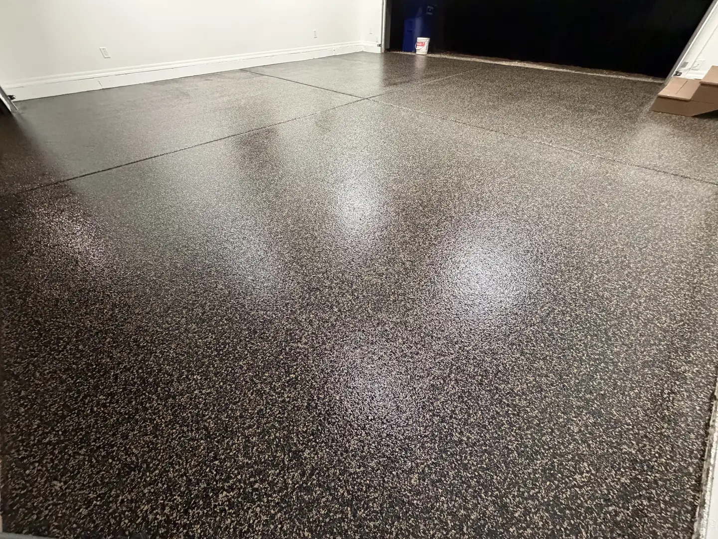 Pinetop Cabin: Durable, Custom Garage Floor Solution