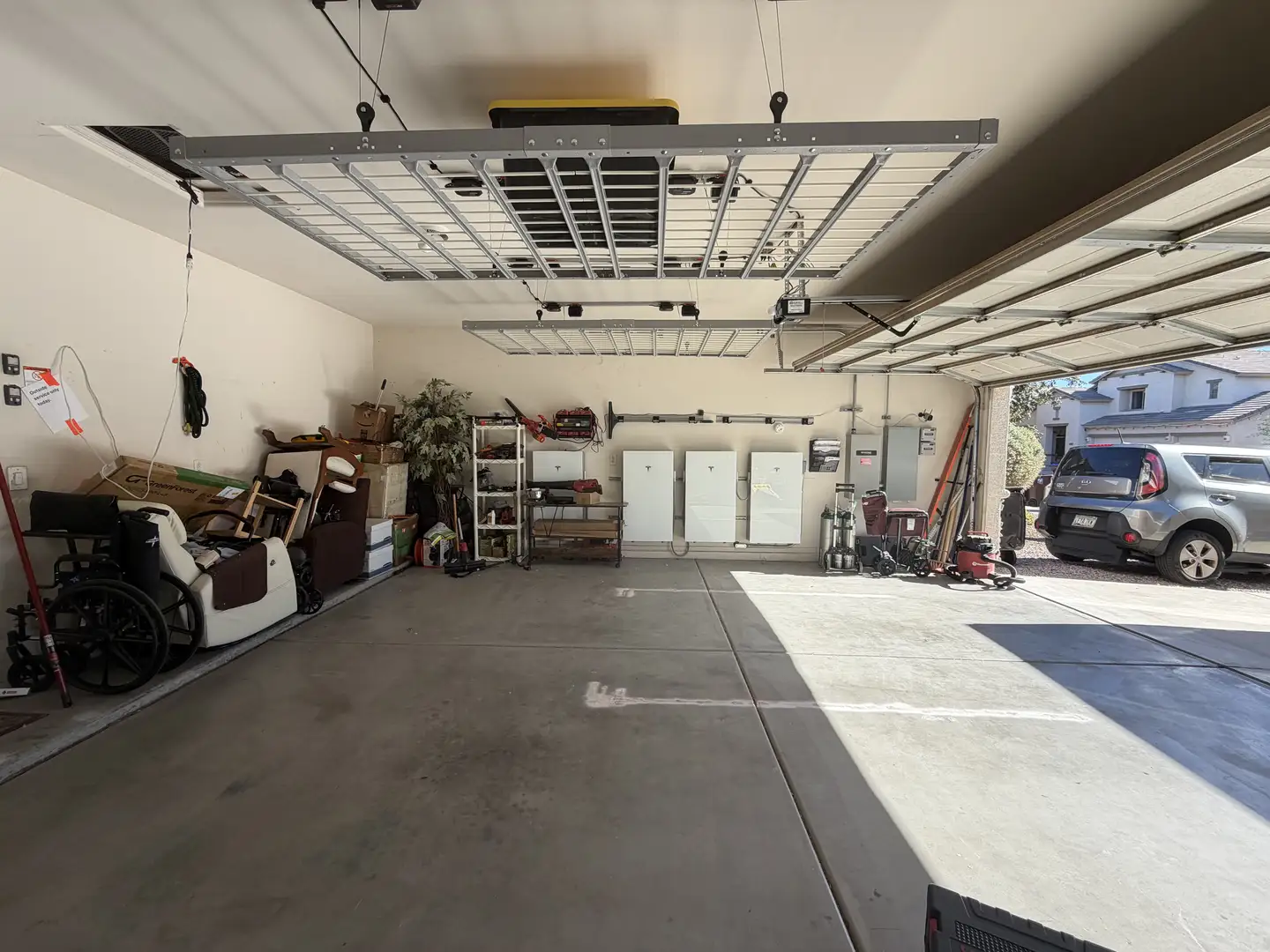 Queen Creek Garage: Accessible Storage for Mobility Needs