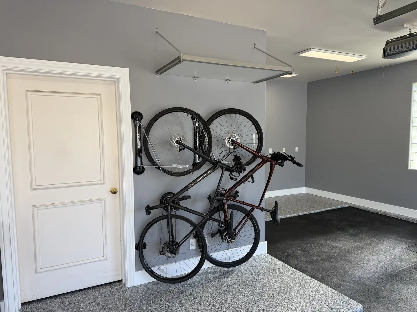Mesa Garage: Fitness Studio & Storage Solution